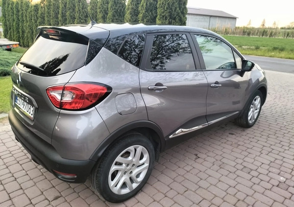 Renault Captur cena 46500 przebieg: 106800, rok produkcji 2017 z Błaszki małe 172